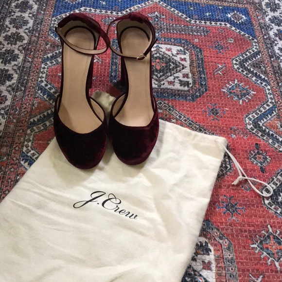 J. Crew velvet heels - WORN ONCE! Size 7.5 - Picture 4 of 7